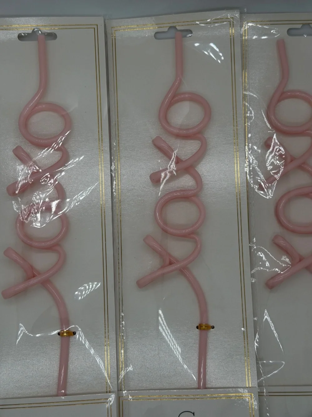 Lot of 4 Santa Barbara Design Studio XOXO Pink Reusable Word Straws BRAND NEW